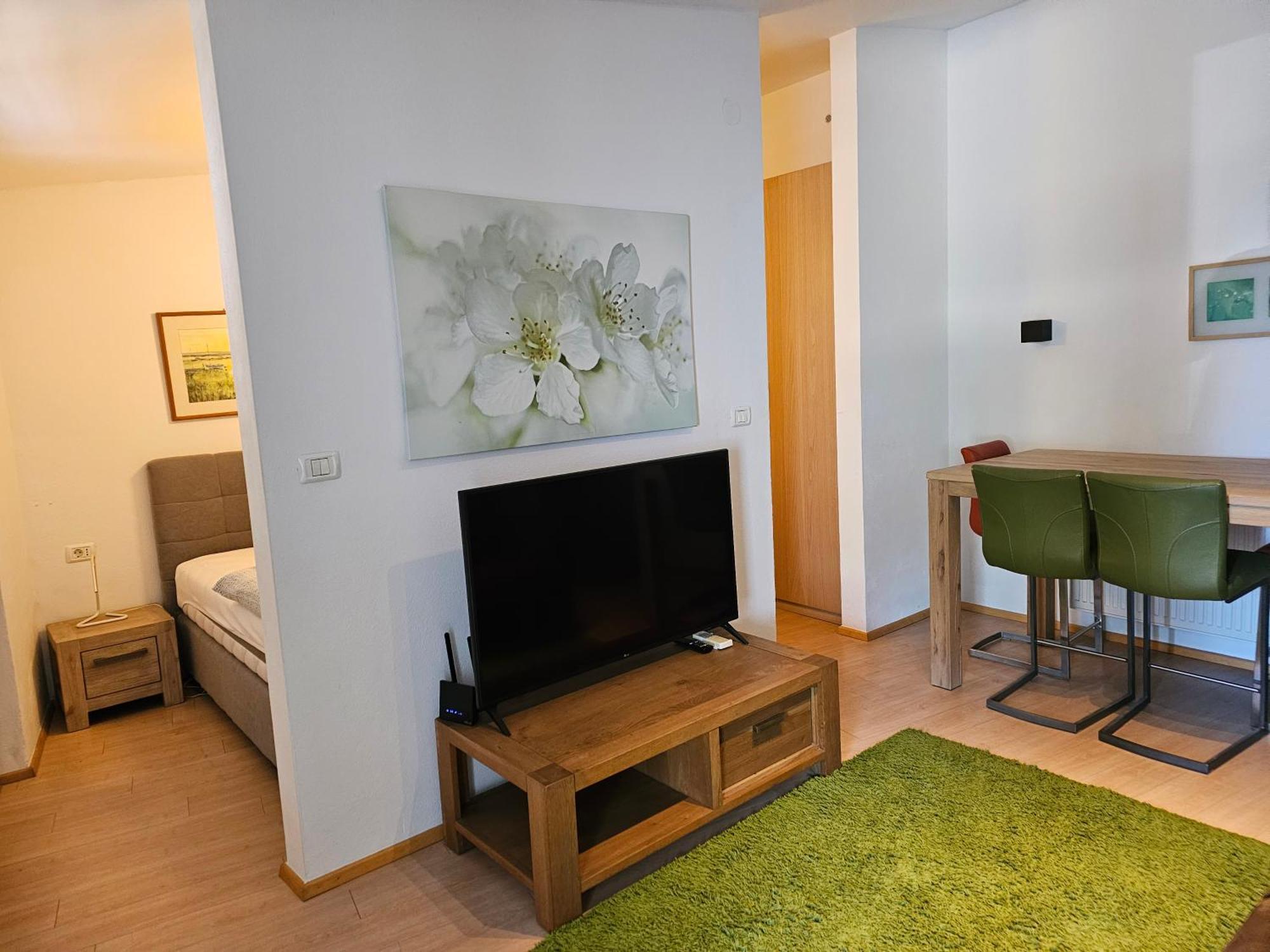Bc Apartments - Mit Zentralheizung Сен Екстериор снимка